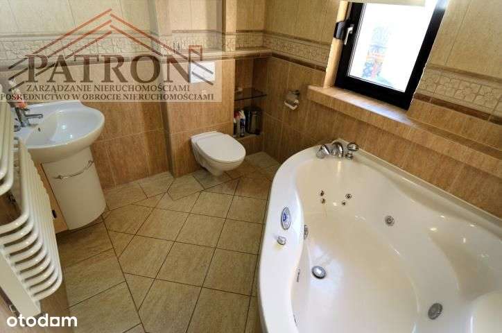 Dom na przedmieściach Bolesławca-10