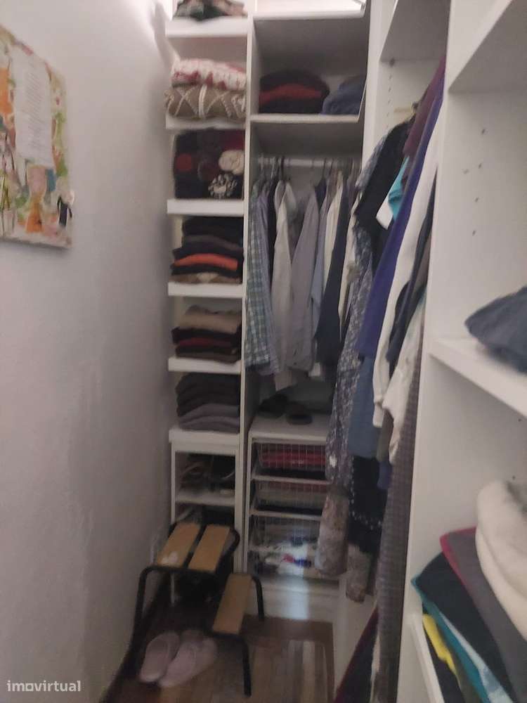 Andar de moradia rés-do-chão com excelente espaço exterior.-7