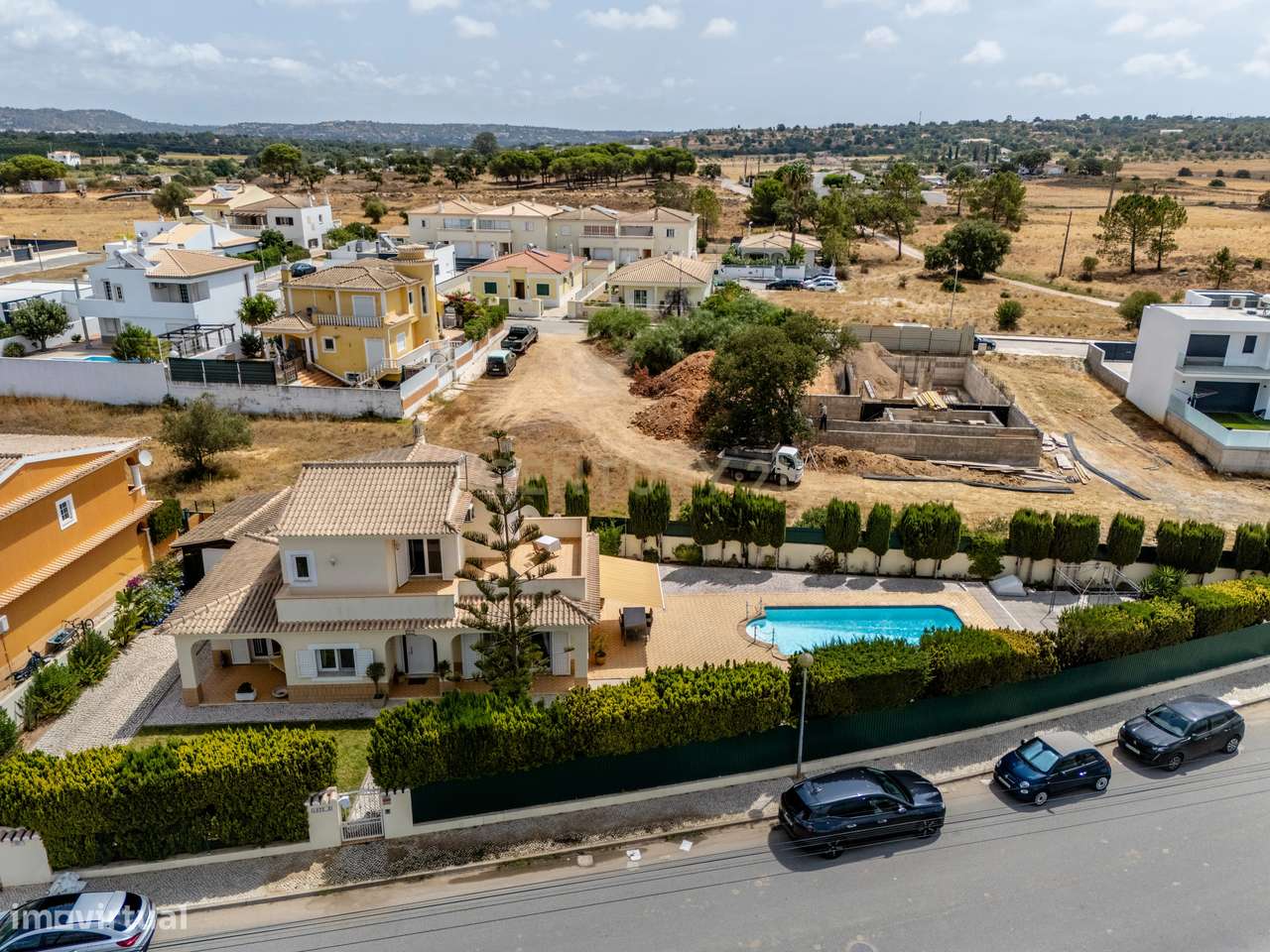 Moradia Independente T3, com Piscina e Amplo Espaço Exterior, em Algoz-28