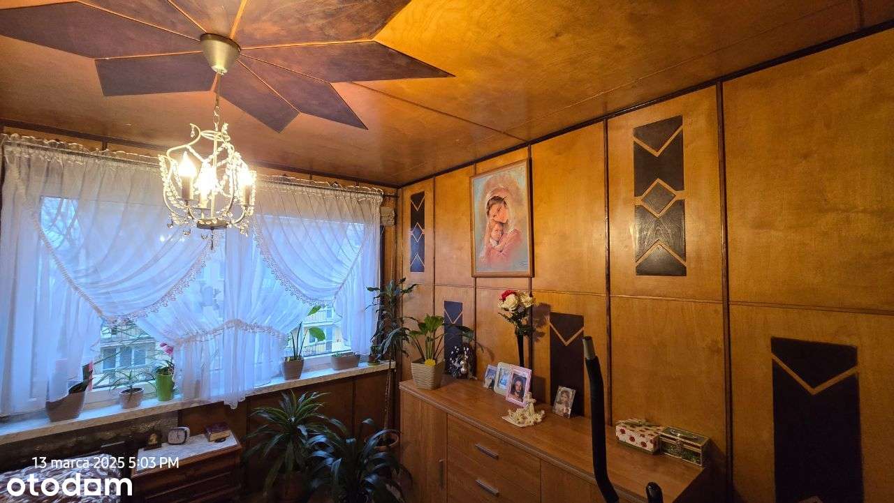 Trzecie piętro z balkonem na Niepodległości 28-6