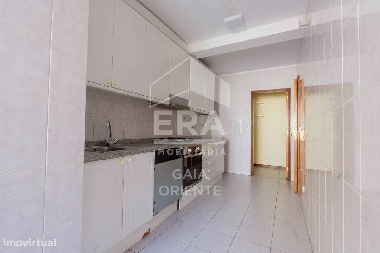 T3 com Garagem junto à Praia de Matosinhos-18