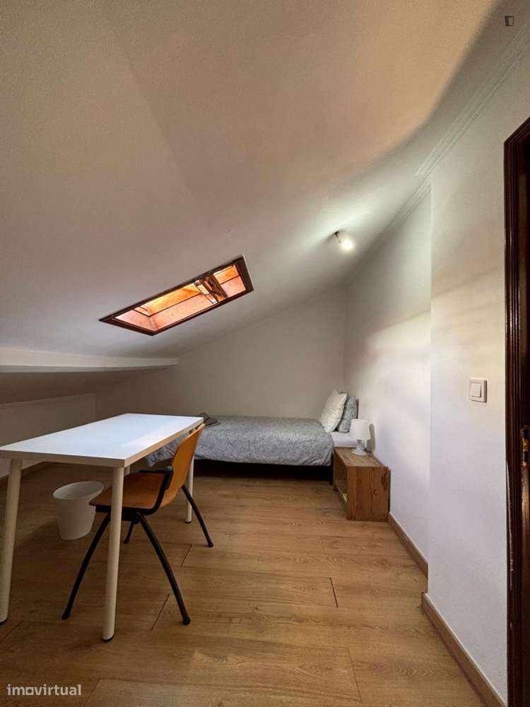 Quarto - localizado em Ajuda Lisbon - Grande imagem: 2/30
