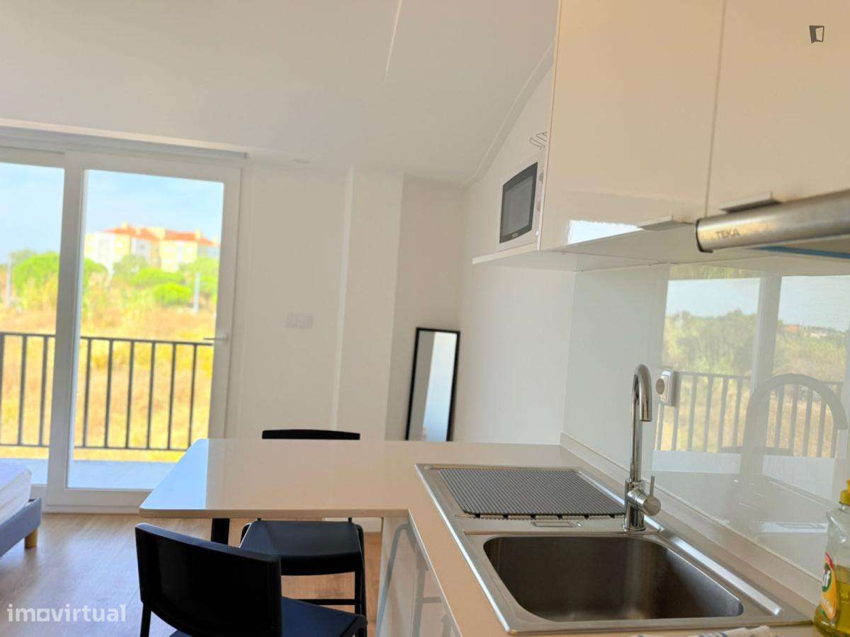 Estúdio - localizado em Caparica Lisbon - Grande imagem: 5/10