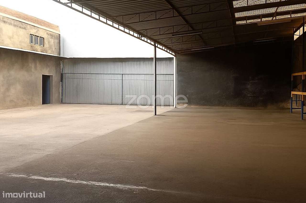 Conjunto de Armazéns em Rio Tinto – Excelente Oportunidade - Grande imagem: 3/18