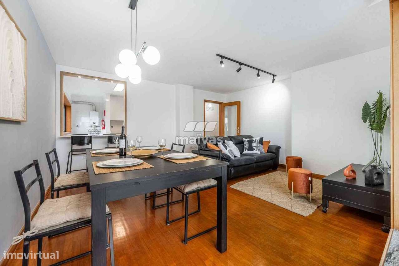 Apartamento T2 com varanda, garagem e localização privilegiada - Grande imagem: 4/21