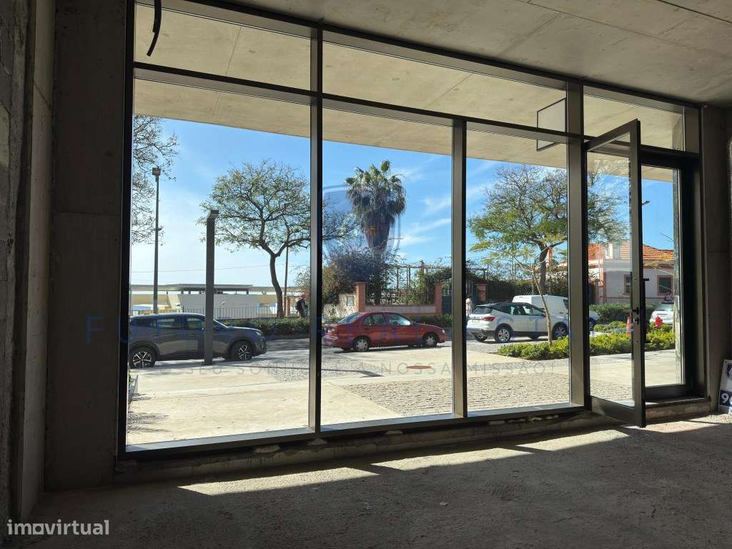 LOJA COMERCIAL - ESTRADA MONUMENTAL - FUNCHAL - Grande imagem: 4/25