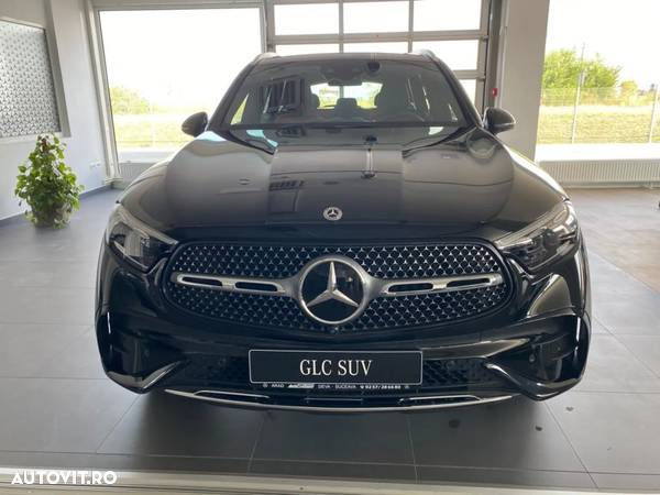 Mercedes-Benz GLC 300 4Matic 9G-TRONIC AMG Line Advanced - 3