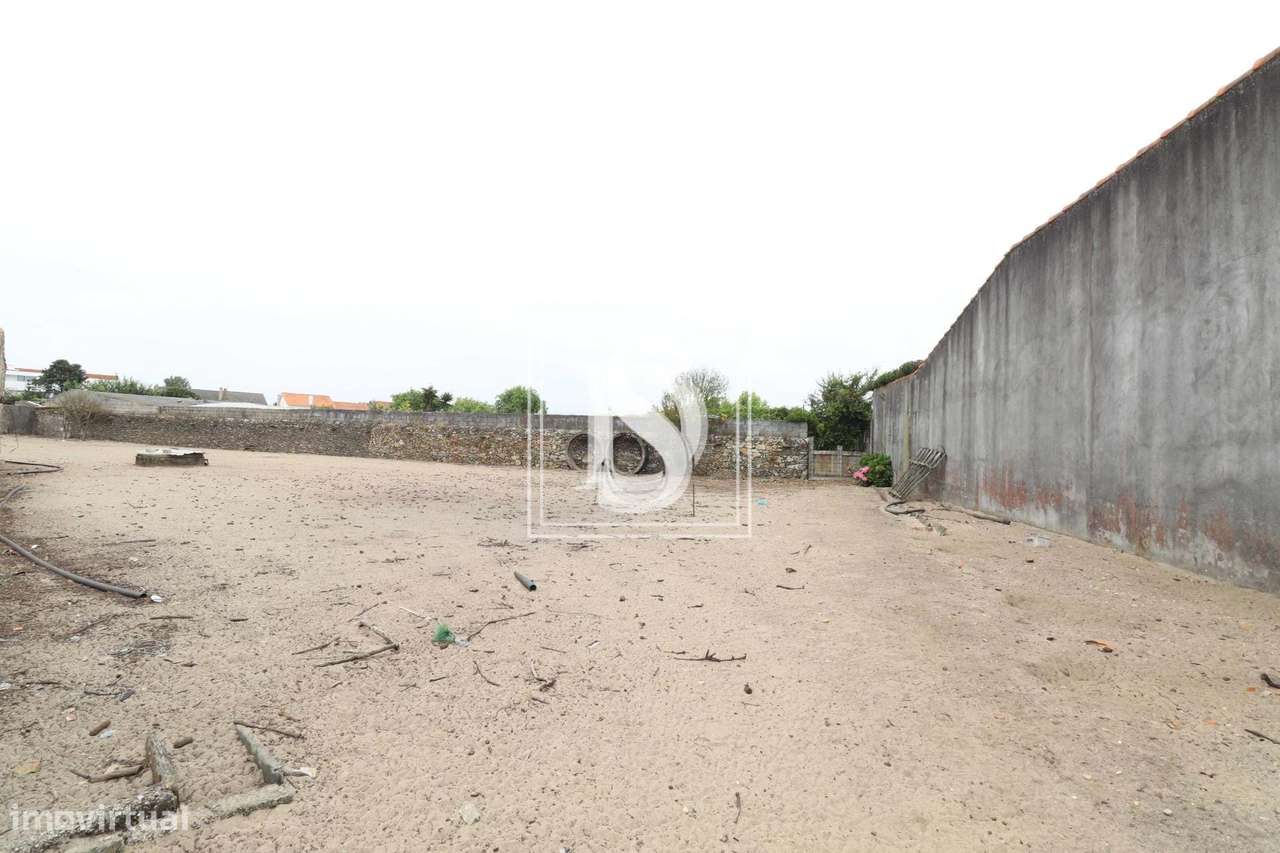 Moradia para Restaurar T4 em UDF de Apúlia e Fão - Grande imagem: 5/12