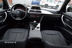 BMW Seria 3 320i - 6