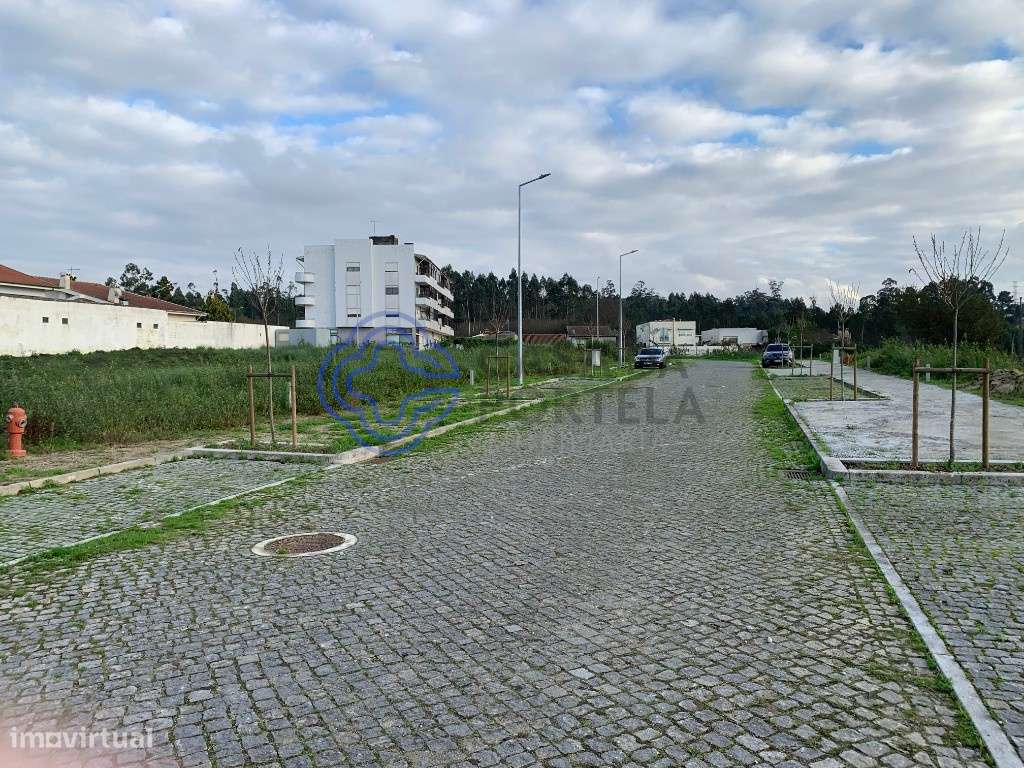 Terreno com possibilidade de construção de 12 moradias - Grande imagem: 5/46