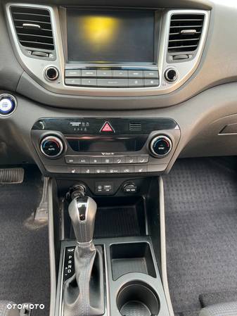 Hyundai Tucson 1.6 T-GDI Premium 4WD DCT - 9