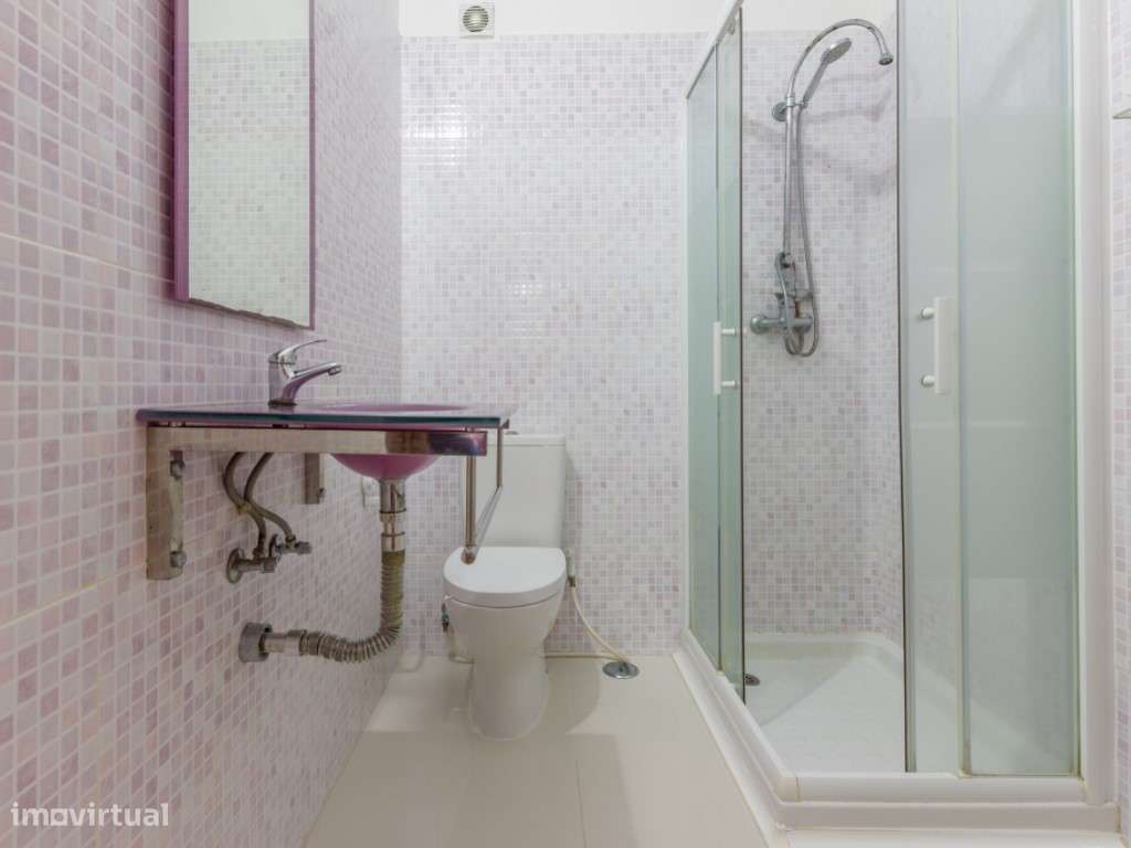 Apartamento - T2 - Laranjeiro - Grande imagem: 3/19