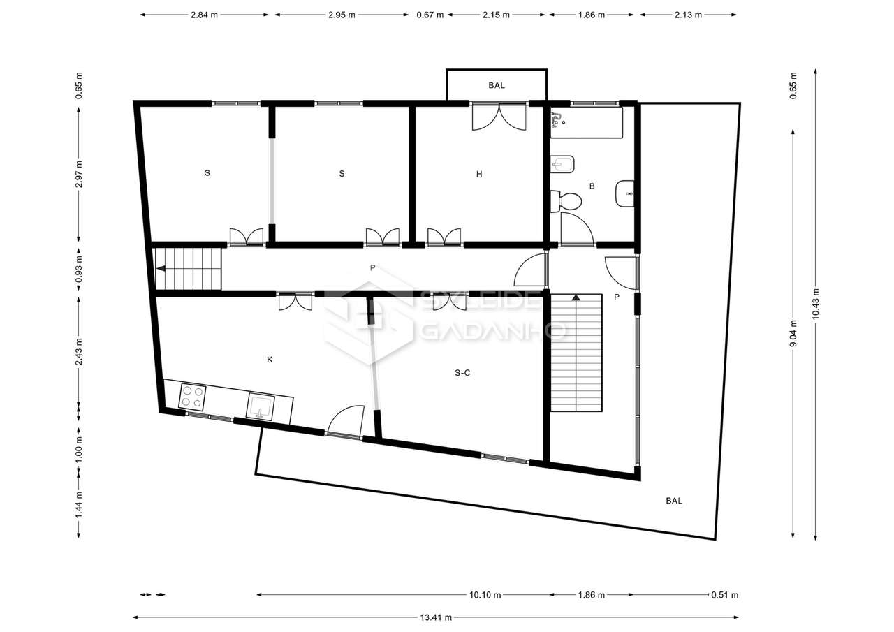 Prédio para venda centro de Caria com comércio no rés-do-chão e ampla-50