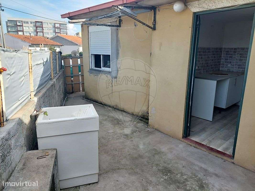 Moradia T1 para venda - Grande imagem: 4/15