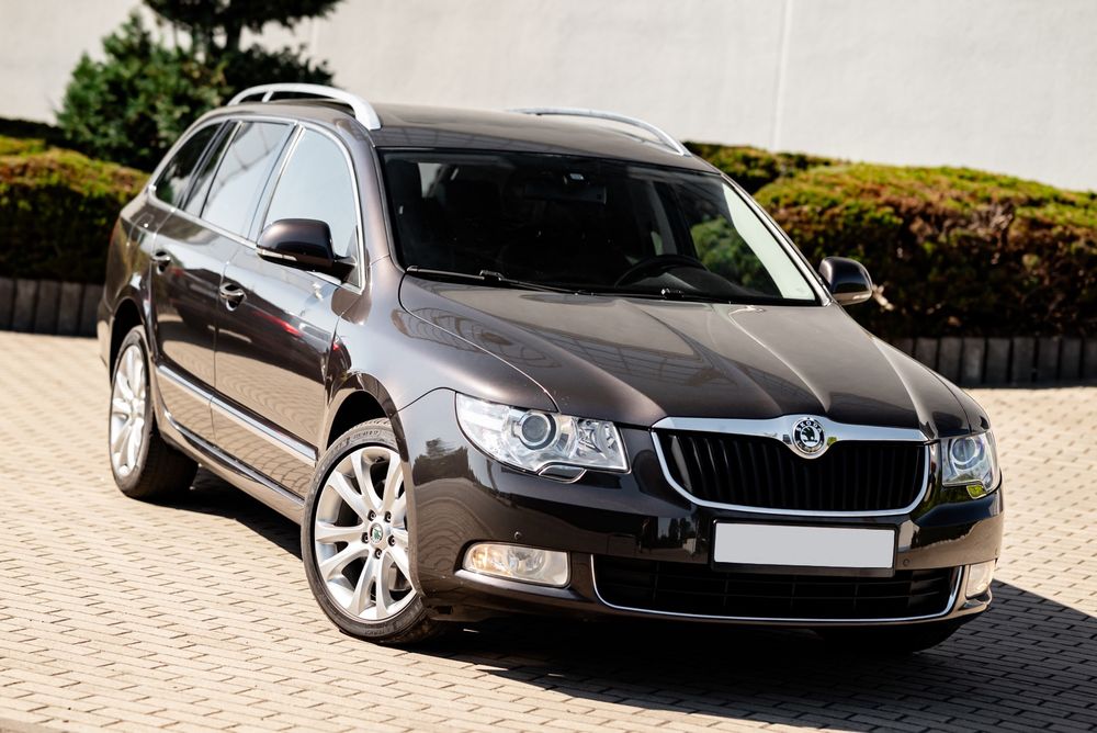 Skoda Superb II (2008-2018) 2.0 TDI Comfort DSG 2011