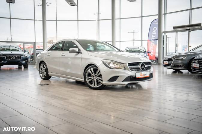 Mercedes-Benz CLA 180 7G-DCT Urban - 9