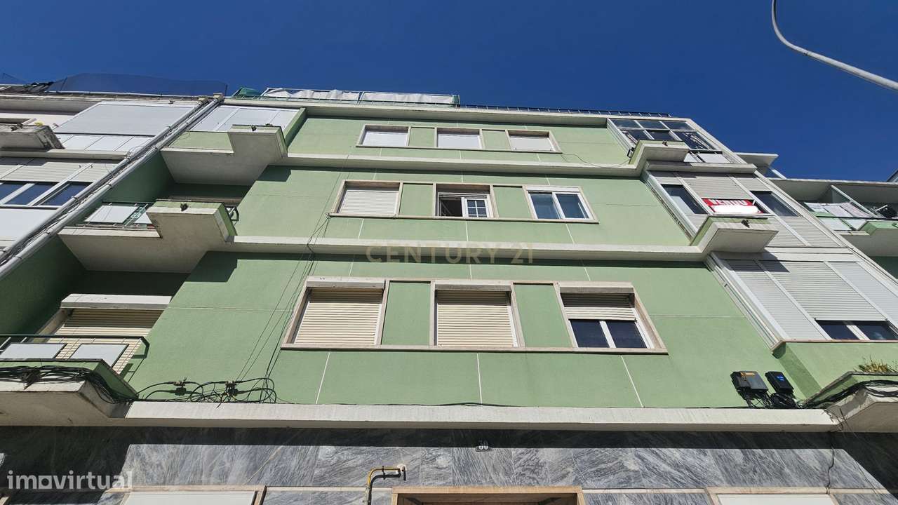T2 Remodelado Avenida D Nuno Alvares Pereira Amadora