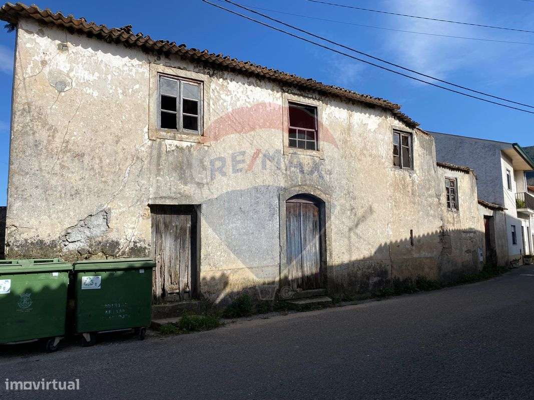 Moradia T2 para venda - Grande imagem: 2/17