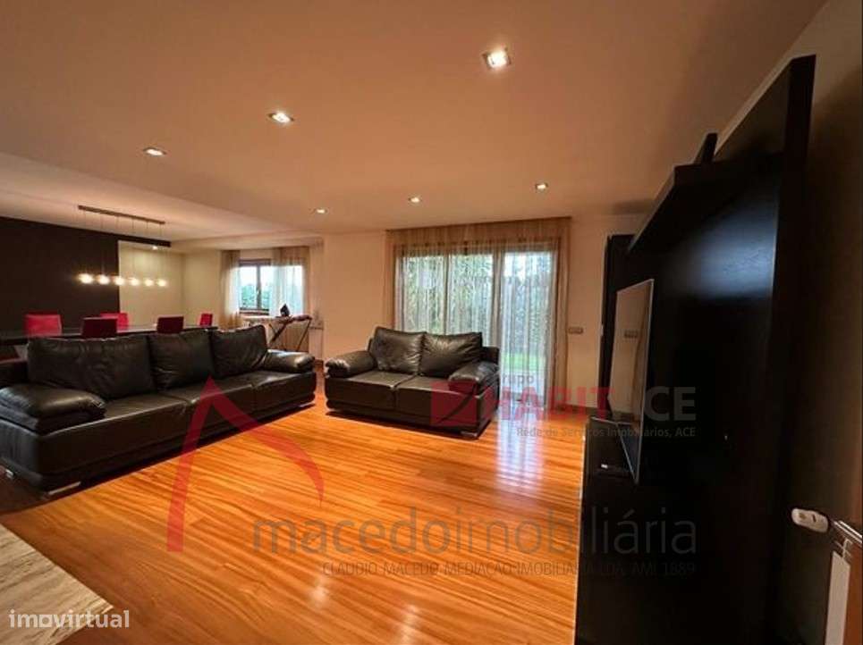 Moradia Individual T3 com piscina em Lomar-3