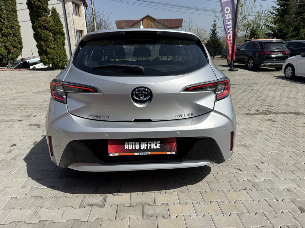 toyota corolla   1 8 hsd dynamic