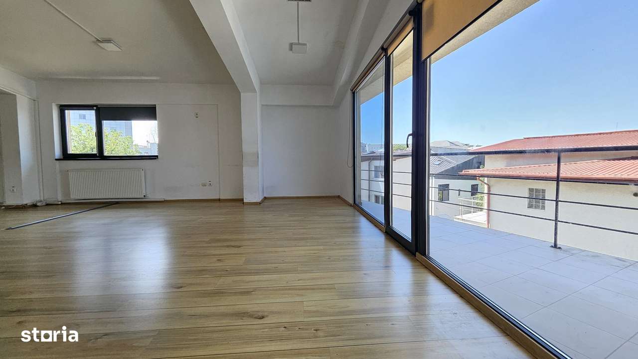 Vila P+3, 350mp utili + 100mp curte, 10min Metrou Piata Victoriei - Imagine principală: 2/12