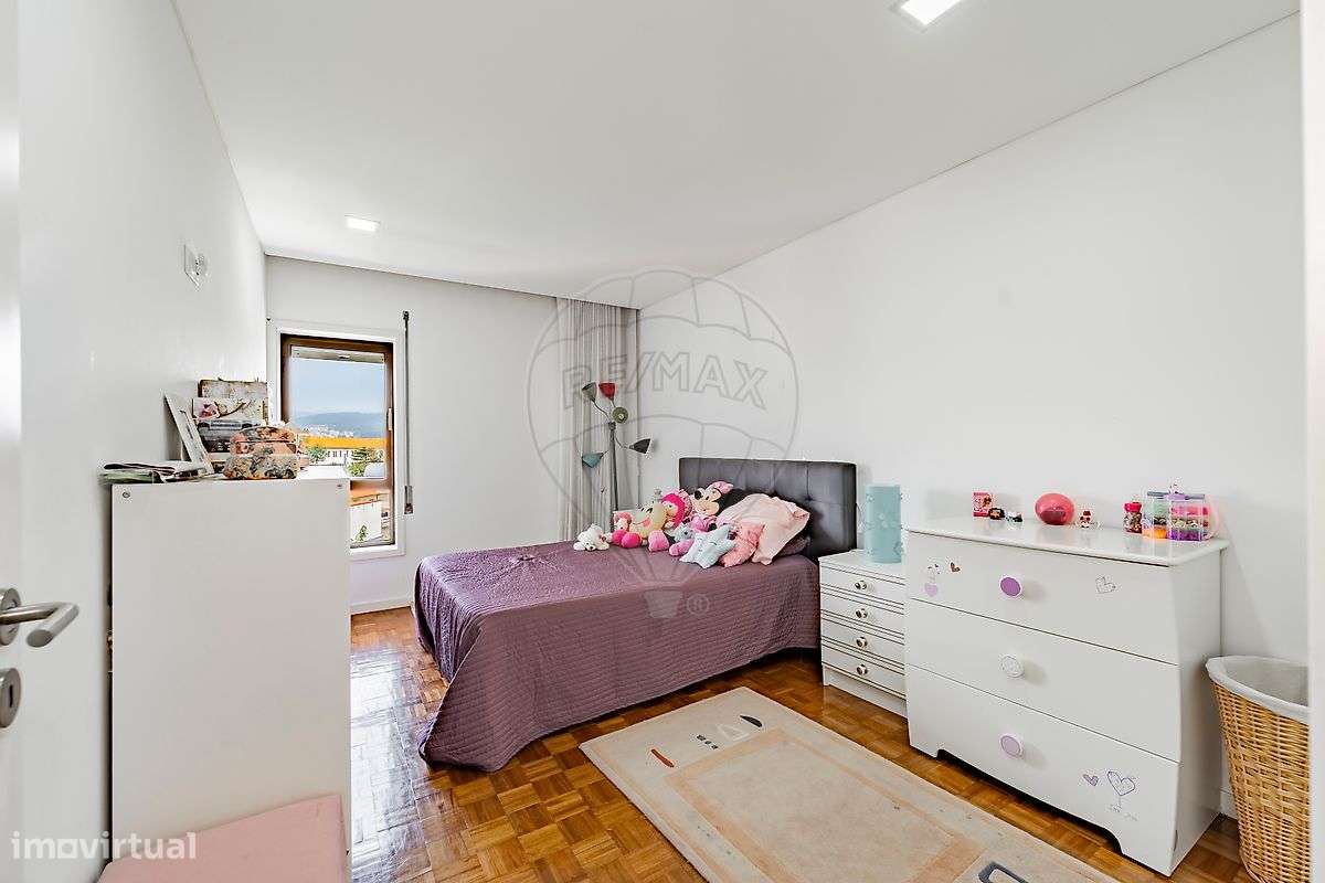 Apartamento T4 para venda-25