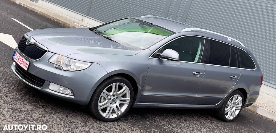 Skoda Superb Combi 2.0 TDI Elegance - 38