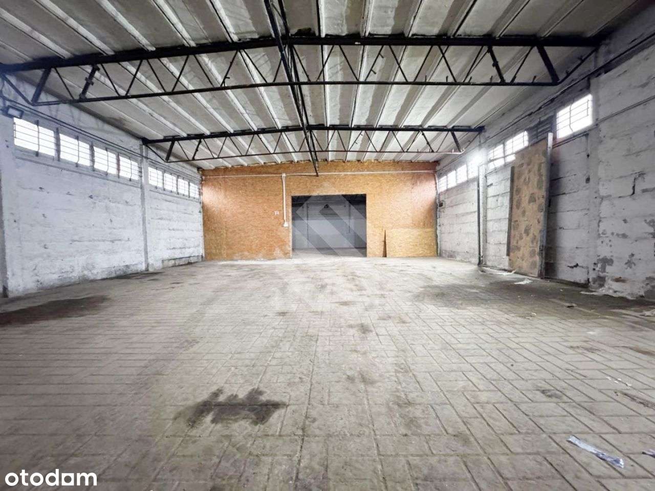 Teren inwestycyjny z budynkami blisko Dk10-7