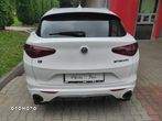 Alfa Romeo Stelvio - 6