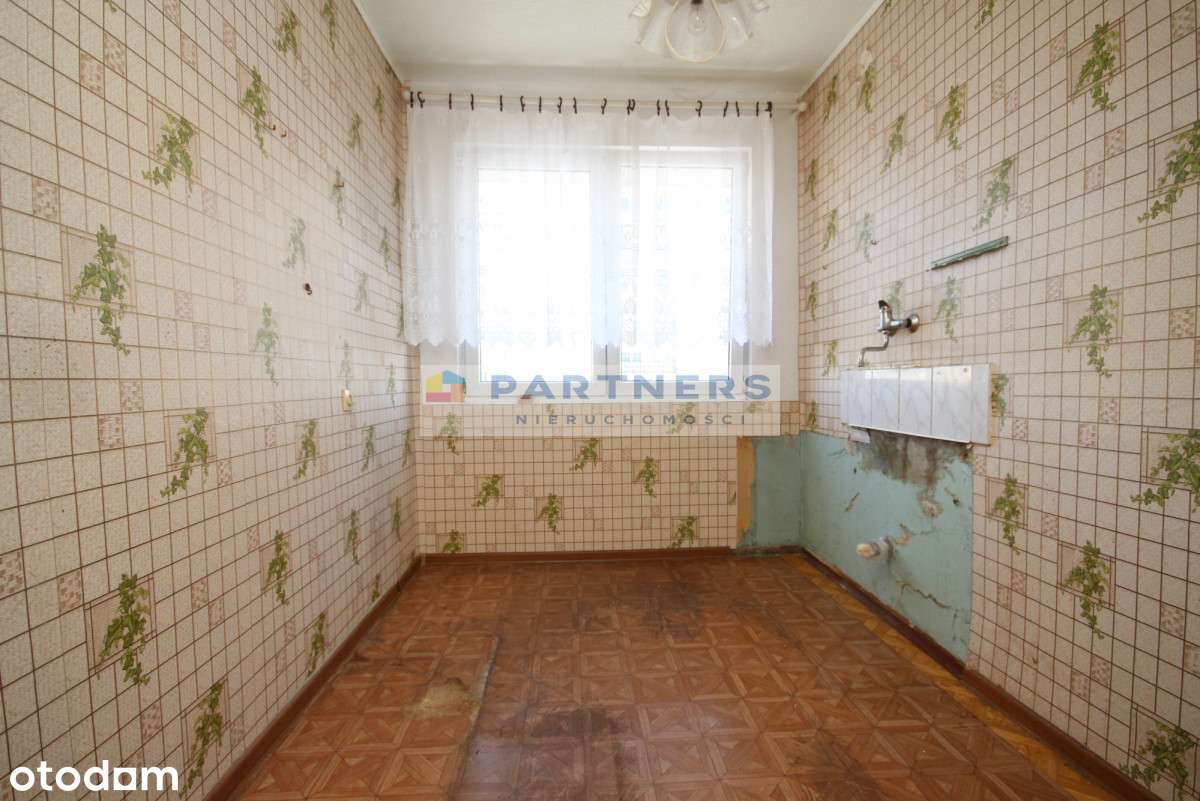 Mieszkanie w Centrum Piaskowej Góry do remontu-5