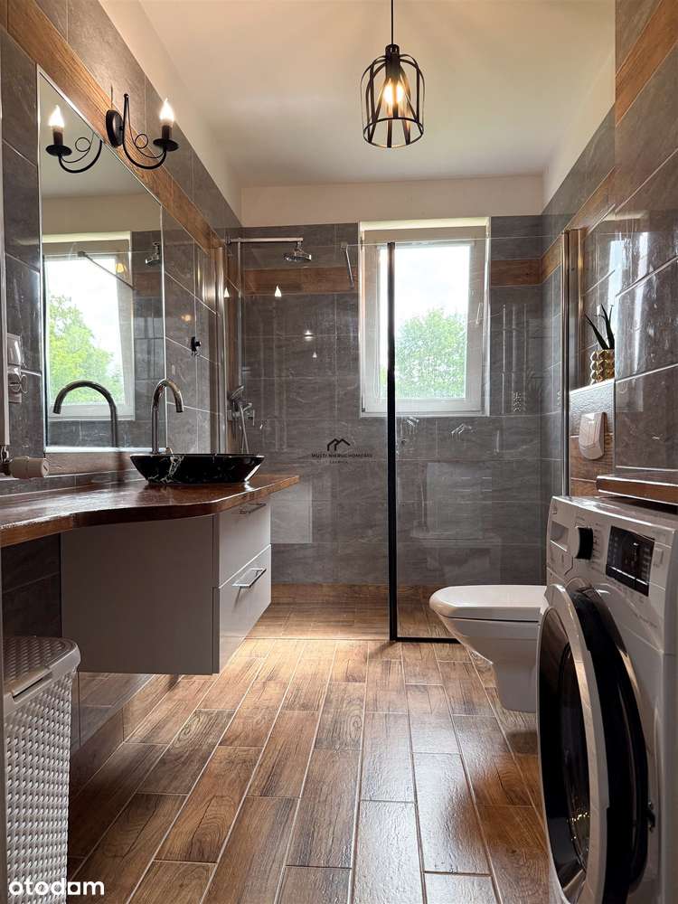 Duże mieszkanie, miejsce parkingowe, teren ogrodzony-5