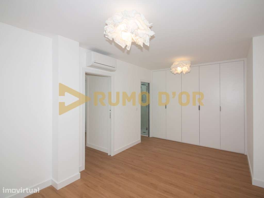 Moradia T3 em Freixial do Meio-9