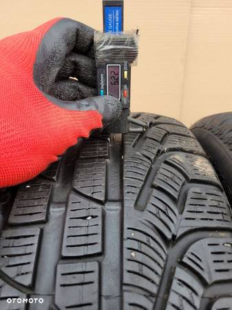 2 Pirelli Winter 240 SottoZero Serie II 235/45R17 97 V - 2