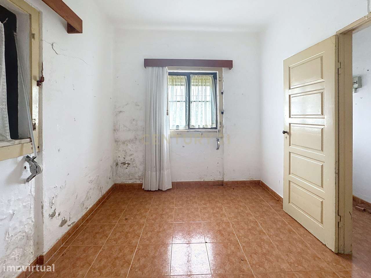 Moradia e Terreno Urbano - Nazaré-9