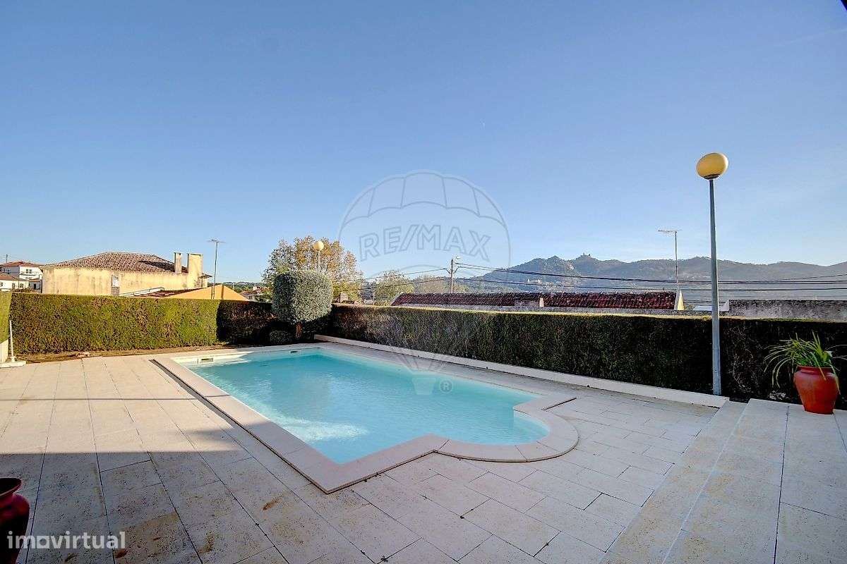 Moradia T4 para venda-16