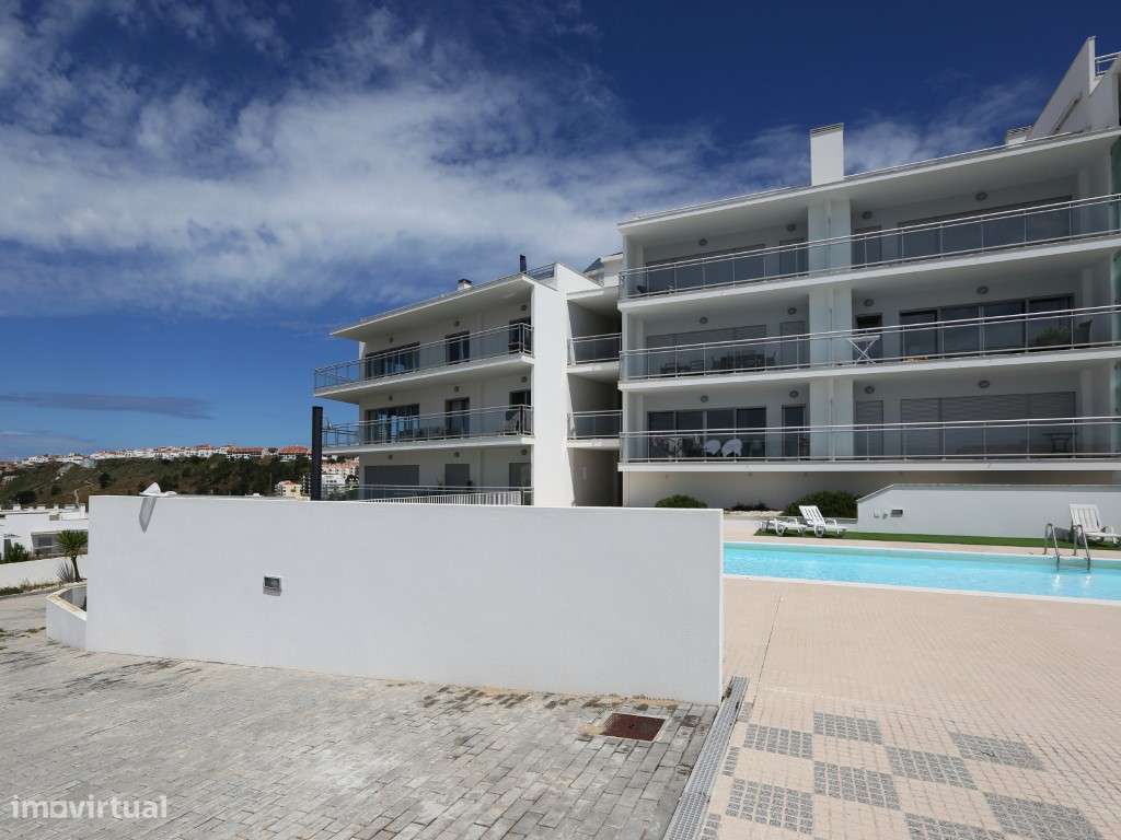 Penthouse T2 com vista panorâmica de mar e terraço privado em condo...-40