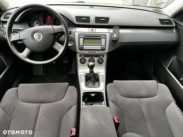 Volkswagen Passat 2.0 TDI DPF Comfortline - 13