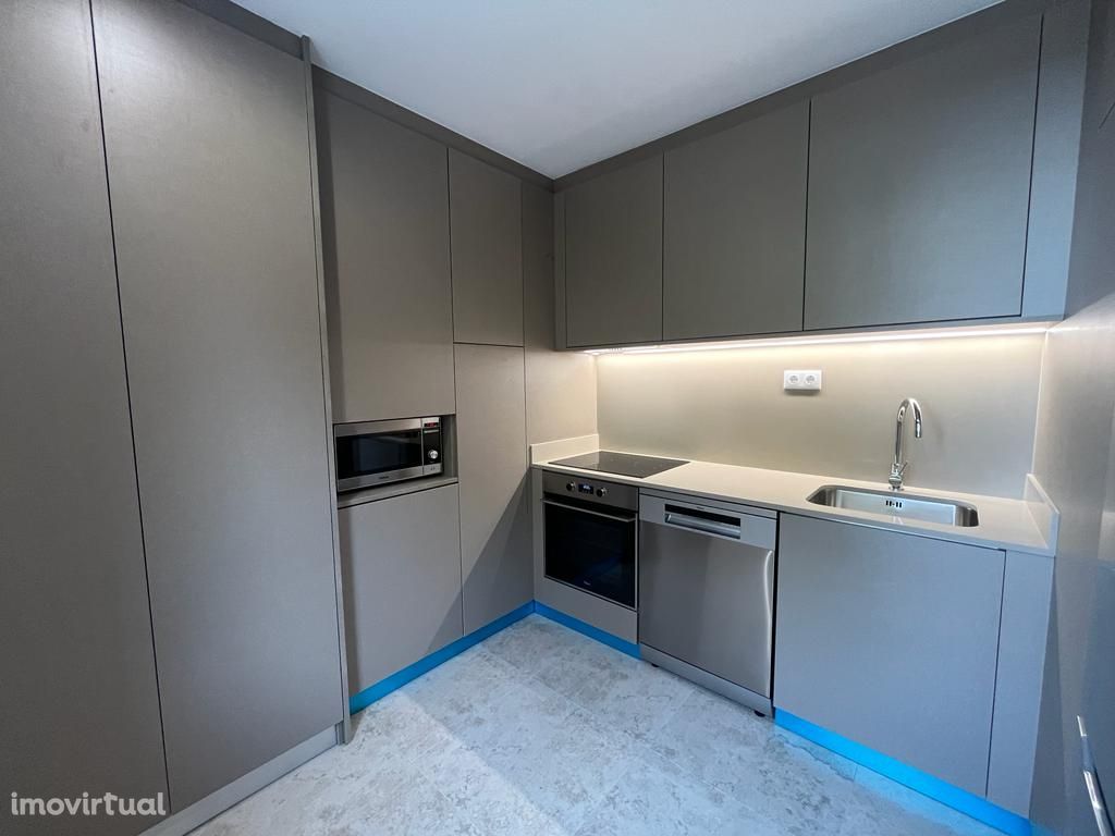 T3 Duplex Novo com Cozinha Totalmente Equipada - Viseu