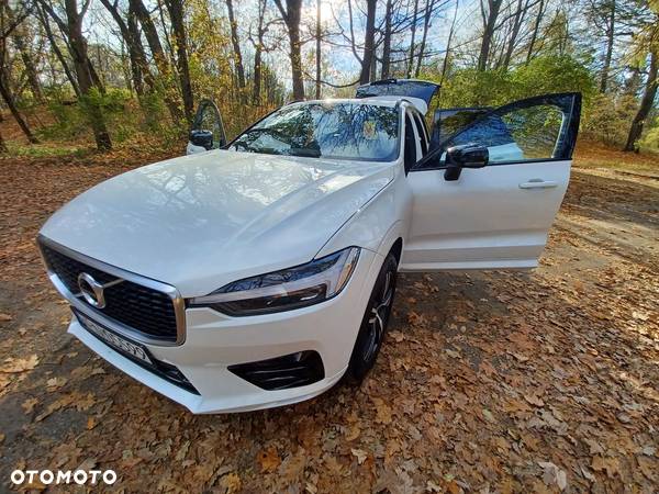 Volvo XC 60 T5 AWD R-Design - 11