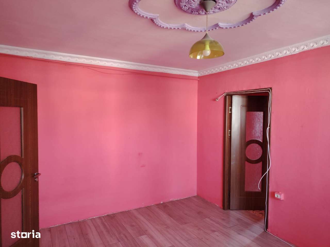 Ultracentral--Apartament 2 camere cu centrala, pret 75000Euro - Imagine principală: 2/7