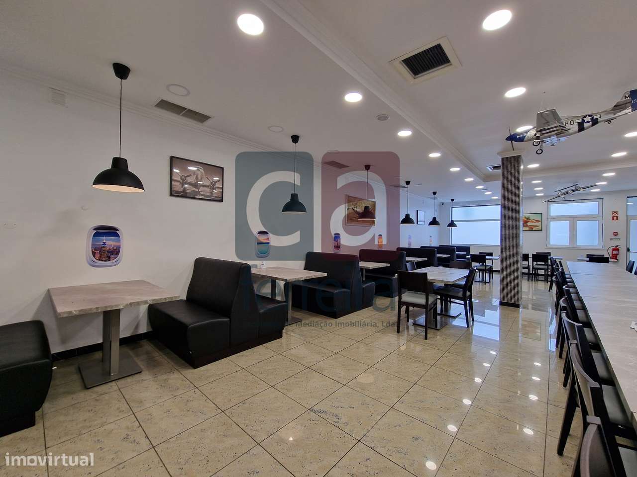 Restaurante composto por três pisos no Coração de Almeirim-22