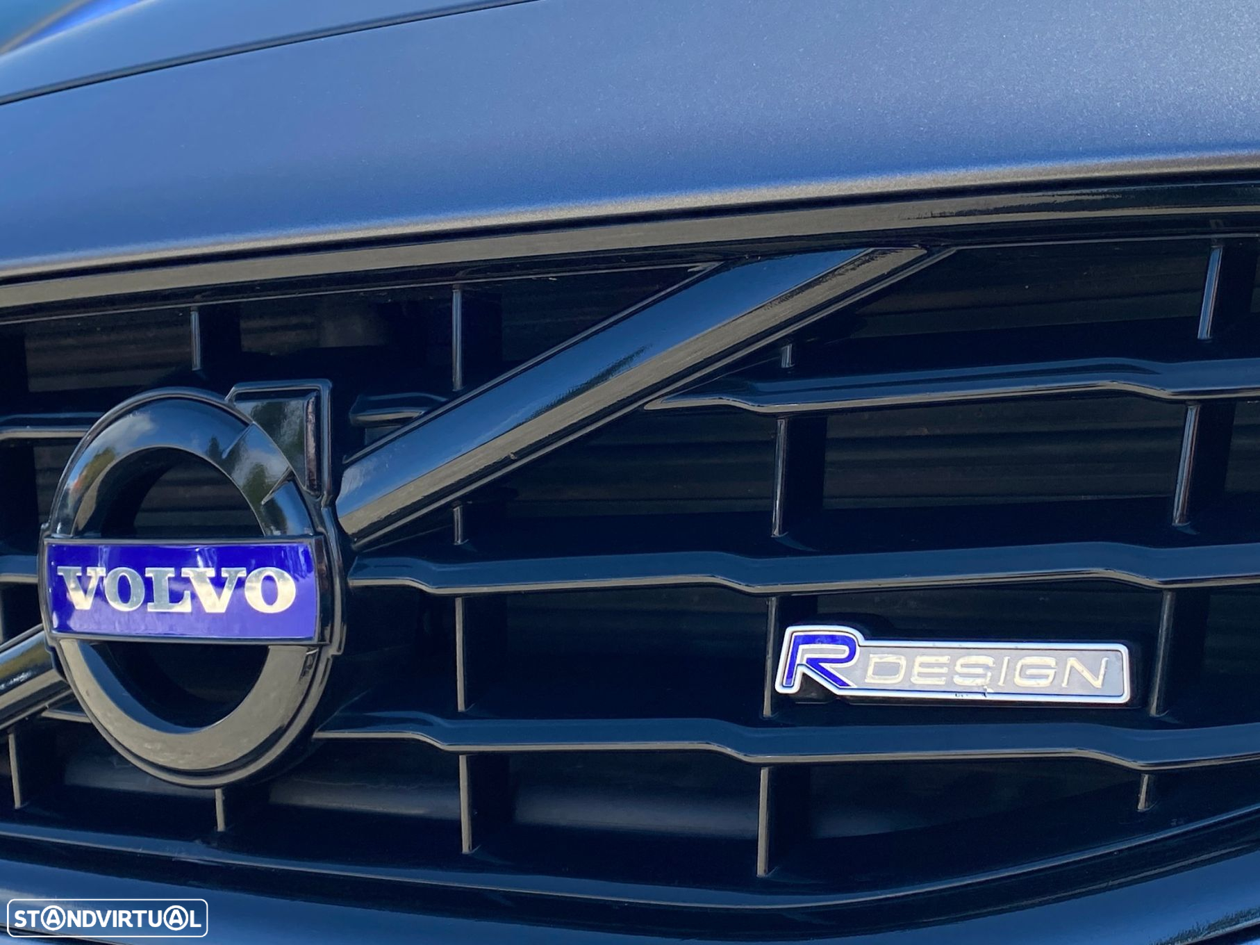 Volvo V60 2.0 D4 R-Design - 3