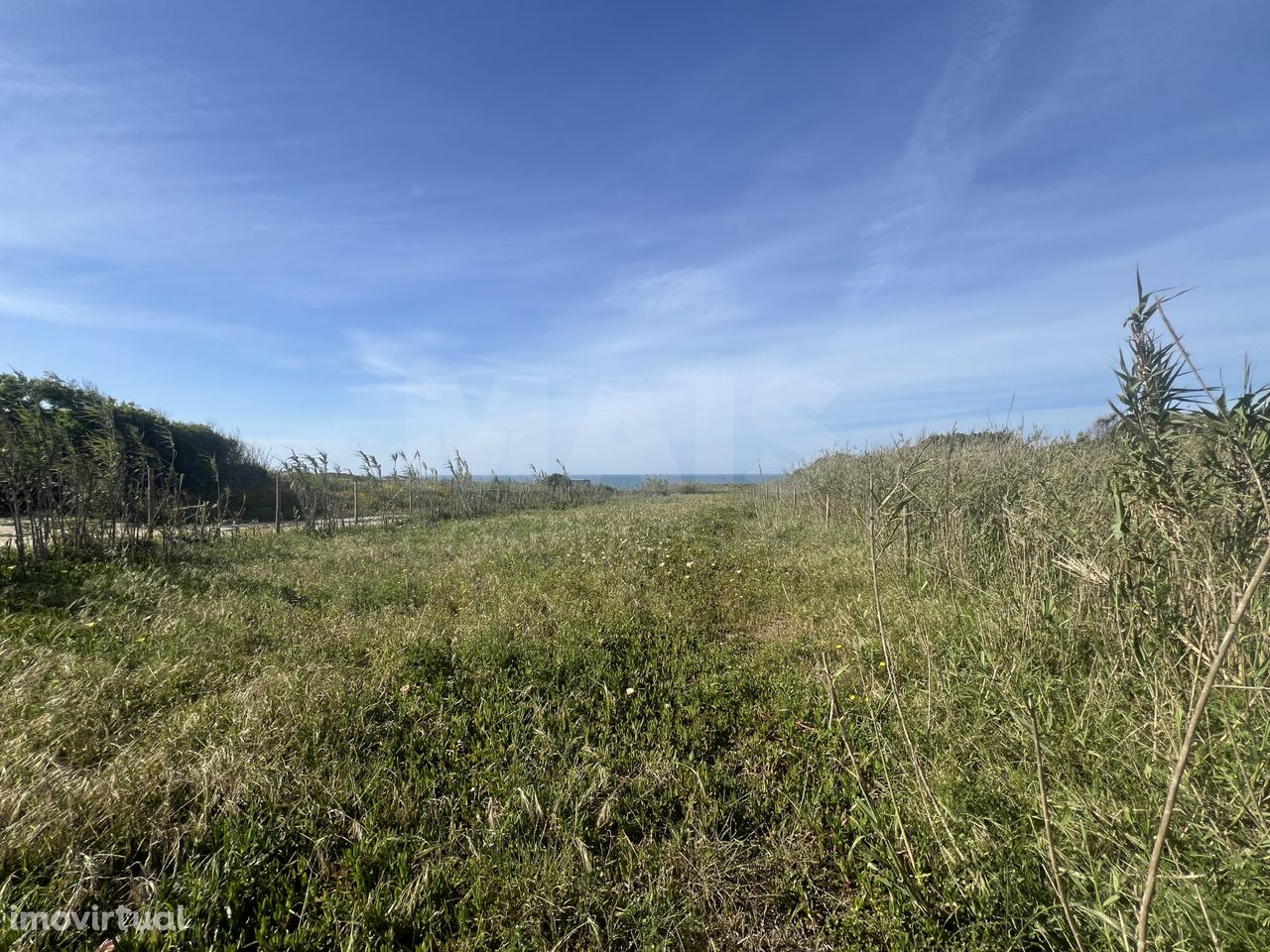 Terreno com Vista Mar, Rústico com 2.400m²