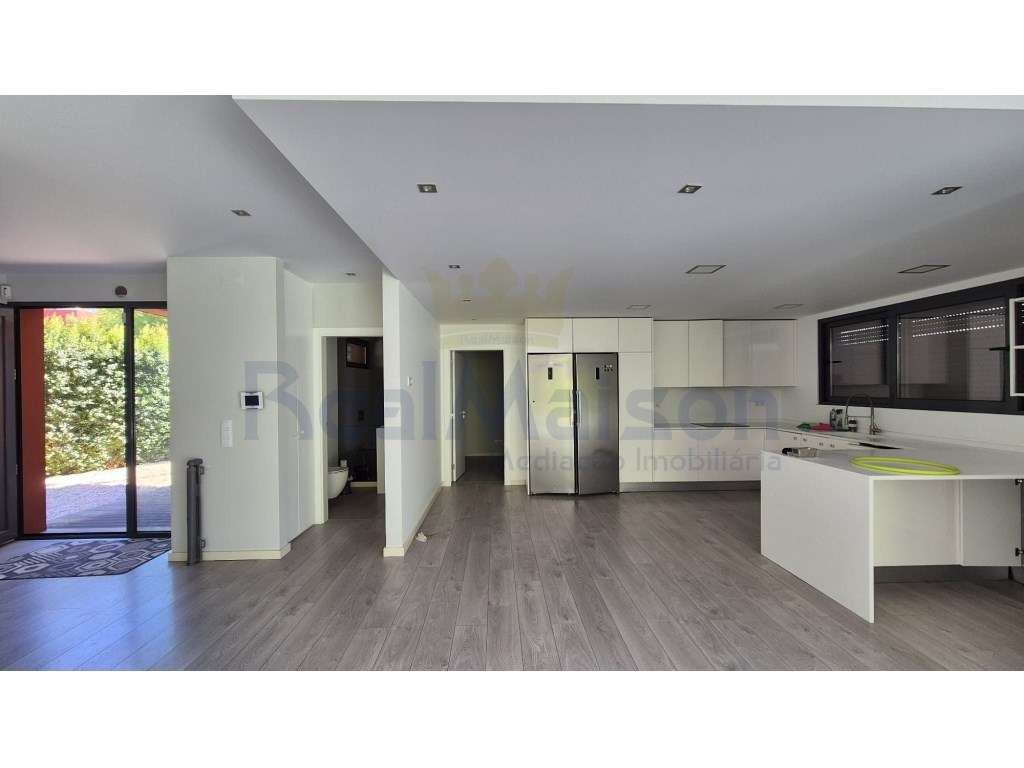 Excelente Moradia de Luxo c/ 7 quartos, Piscina e Jardim-6