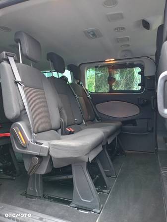 Ford Tourneo Custom 300 L2H1 VA Titanium - 15