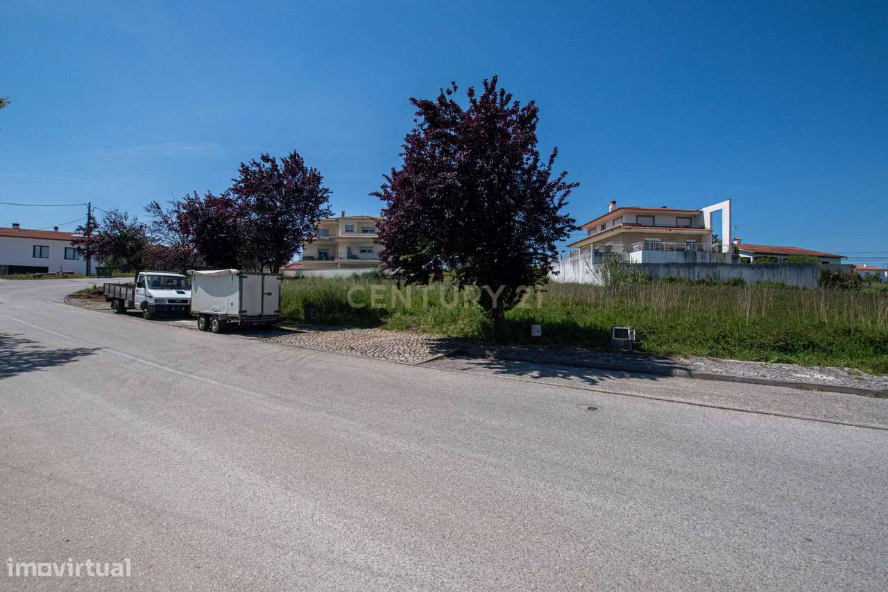 Terreno Urbano com 587 m² para Construção em Pombal – Zona em Crescime-8