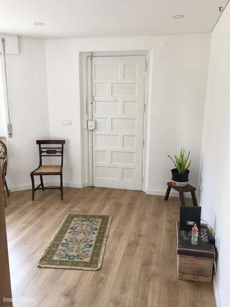 Quarto - localizado em Setubal - Grande imagem: 4/6