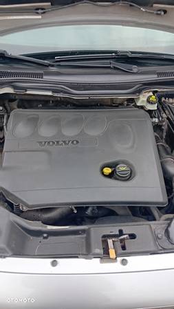 Volvo V50 - 36