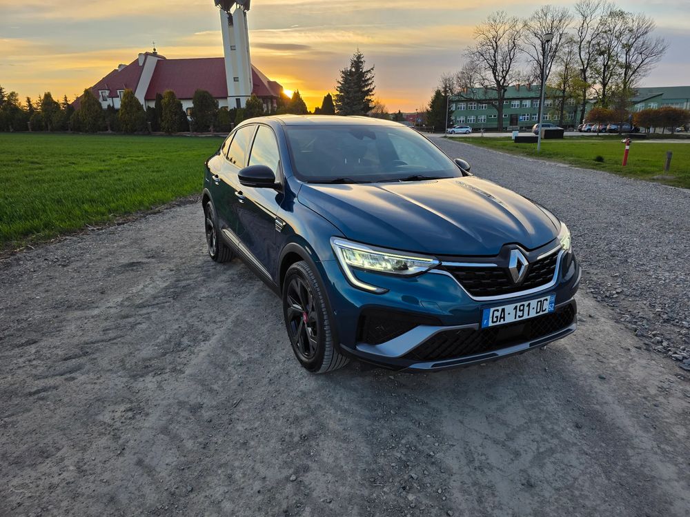 Renault Arkana / XM3 E-TECH 145 R.S.LINE 2021