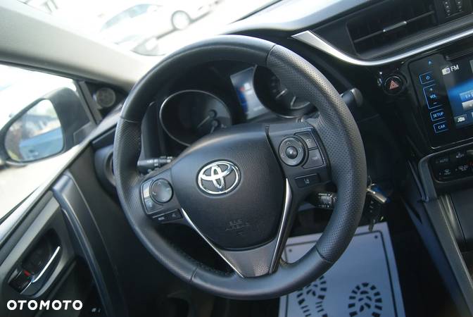 Toyota Auris 1.33 VVT-i Comfort - 12